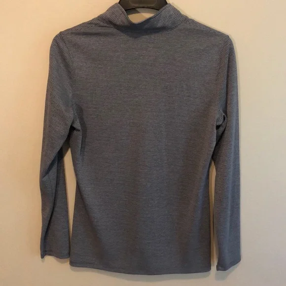 Eddie Bauer pullover - Picture 5 of 8